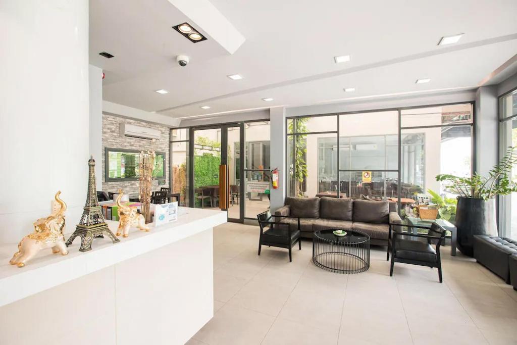 Tara Park Resotel Rangsit Zewnętrze zdjęcie