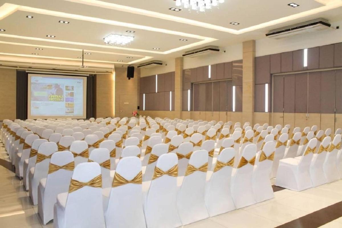 Tara Park Resotel Rangsit Zewnętrze zdjęcie