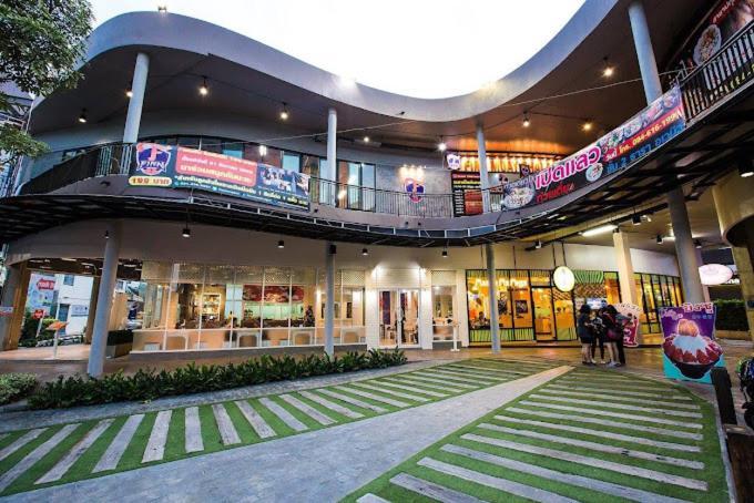 Tara Park Resotel Rangsit Zewnętrze zdjęcie